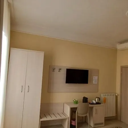 Vatican View Pensión 4*